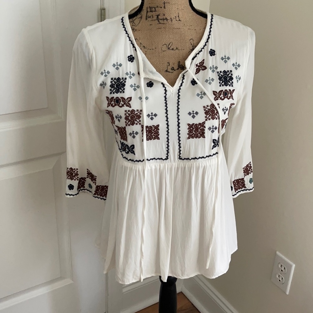 Francesco  Polagram white embroidered top, size Small, EUC